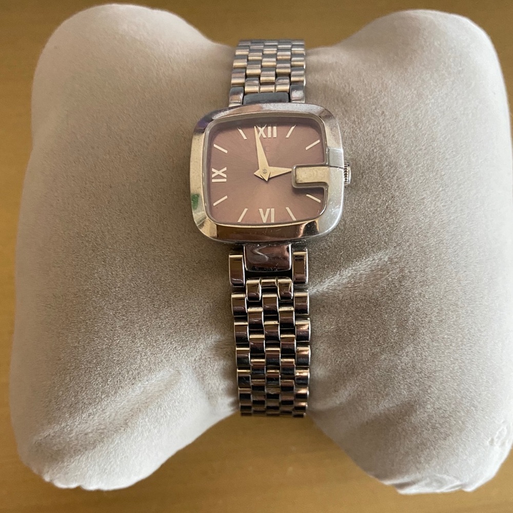 Gucci G Woman’s watch